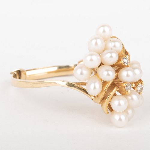 Pearl Cluster Ring Set with Diamonds