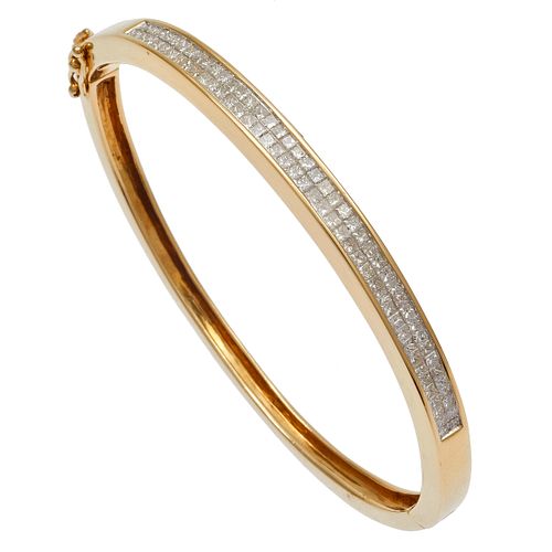 Diamond, 14k Yellow Gold Bangle Bracelet