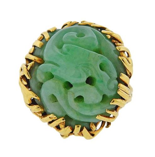 1970s 18k Gold Carved Jade Ring