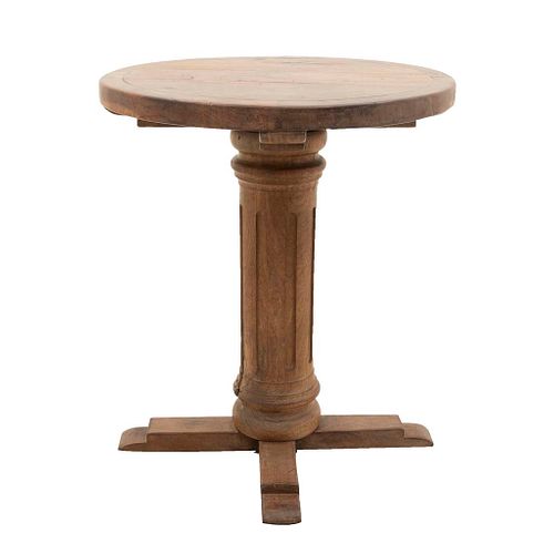 Side table. 20th century. Carved in wood. With circular cover, fluted Doric shaft and "X" base supports.