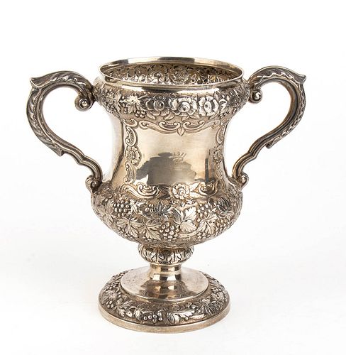 An Irish William IV sterling silver cup - Dublin 1830-1831, Edward Power for  Edward Twycross