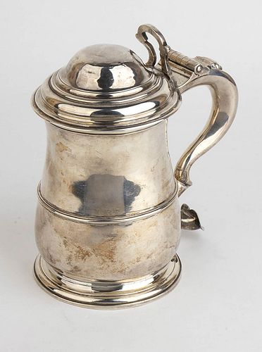 An English sterling silver Georgian tankard - London 1738, Gabriel Sleath