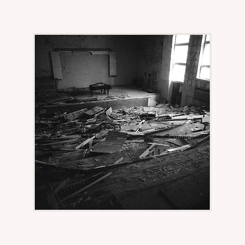 SIMONE PASSERI<br>(Roma, 1970)<br>“When The Music is Over” – Pripyat Concert Hall, Pripyat<br>Ukraine, 2019 