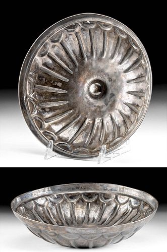 Achaemenid Silver Phiale / Libation Bowl (for Wine)