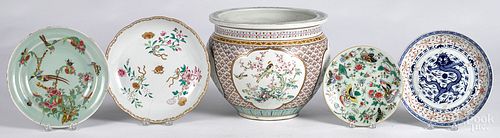 Chinese porcelain cache pot