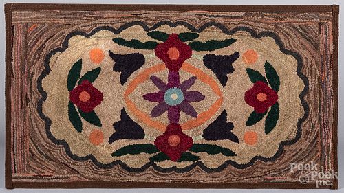 American floral hooked rug, early 20th c.