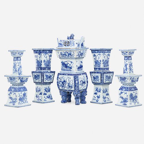 Chinese, five-piece Blue and White garniture