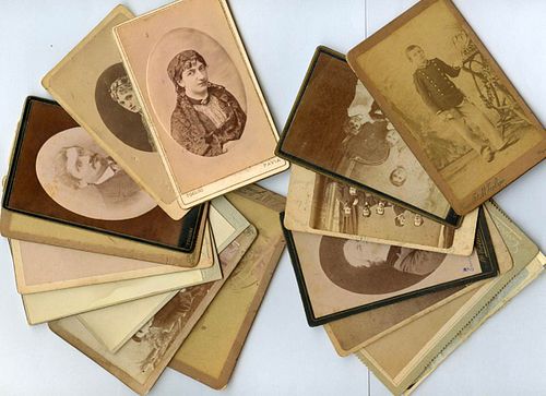 <br><br>Lot of 16 CDV from Pavia, 1870-1900<br><br>Lot of 16 CDV from Pavia, 1870-1900. Various tecniques and conditions<br>good and perfect condition