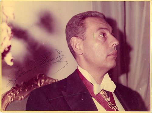 <br><br>Portrait with autograph of Gian Luigi Rondi, 1965 circa<br>23,5 x 17,5 cm<br>Portrait with autograph of Gian Luigi Rondi, 1965 circa. Print on