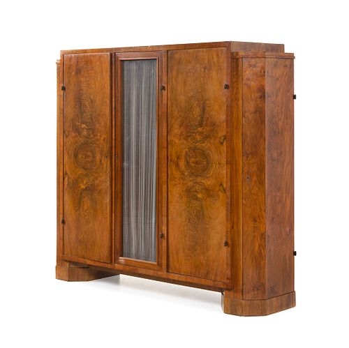 Art Deco
Early 20th Century
Cabinet