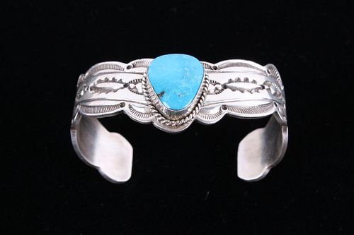 Navajo L Maloney Kingman Turquoise Silver Bracelet