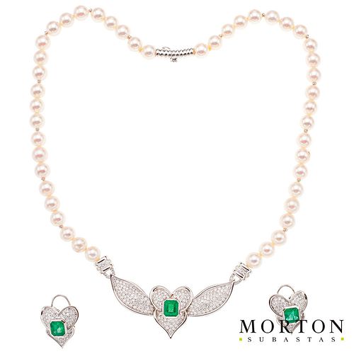 NECKLACE AND EARRINGS SET WITH CULTURED PEARLS, EMERALDS AND DIAMONDS . 18K WHITE GOLD