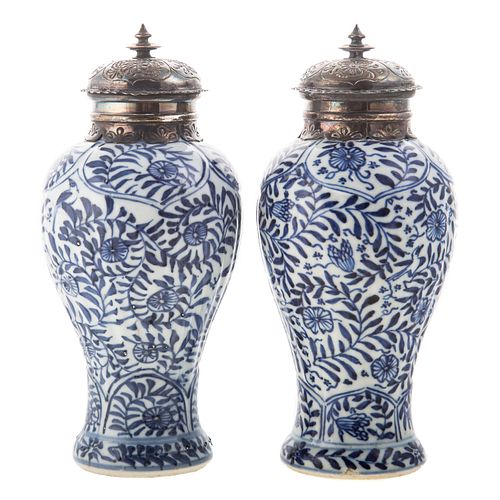 Pair Chinese Export Blue/White Porcelain Urns