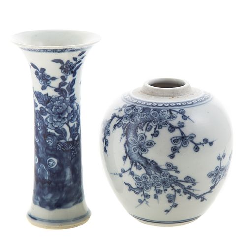 Two Chinese Export Blue/White Porcelain Objects