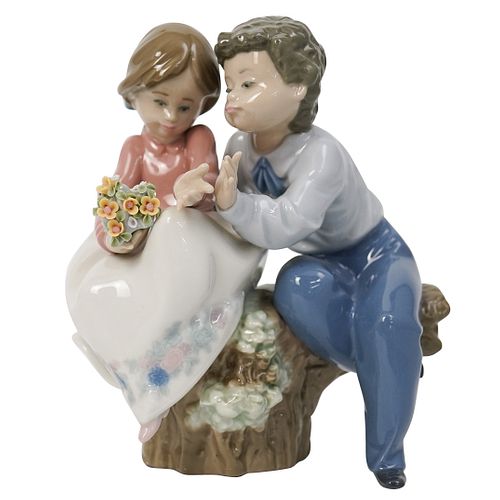Lladro "Just a Little Kiss" Porcelain Figurine