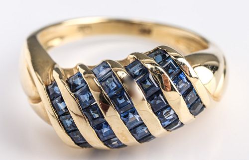 Vintage 14K Yellow Gold & Blue Topaz Ring