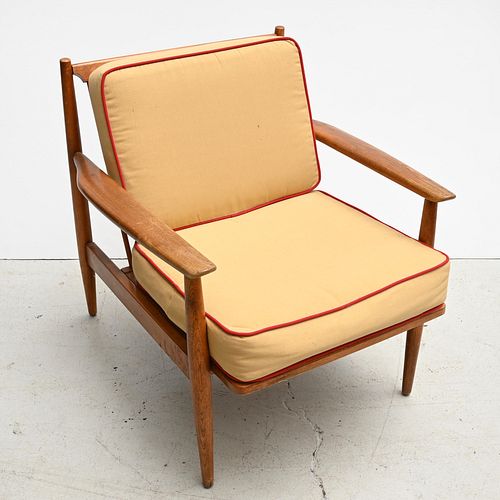 Scandanavian modern style teak lounge chair