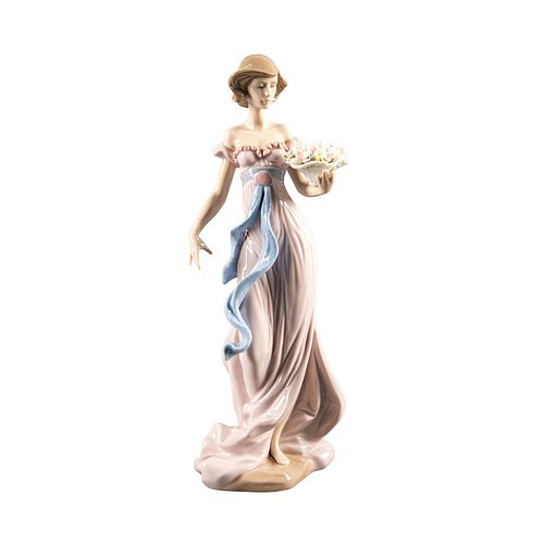 Lladro Lady Figurine, Spring Flirtation 01006365