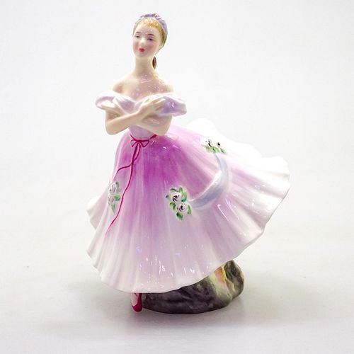 Ballerina Hn2116 - Royal Doulton Figurine