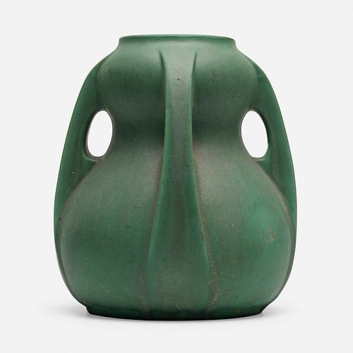 William Bryce Mundie for Teco Pottery, Rare vase, model 287