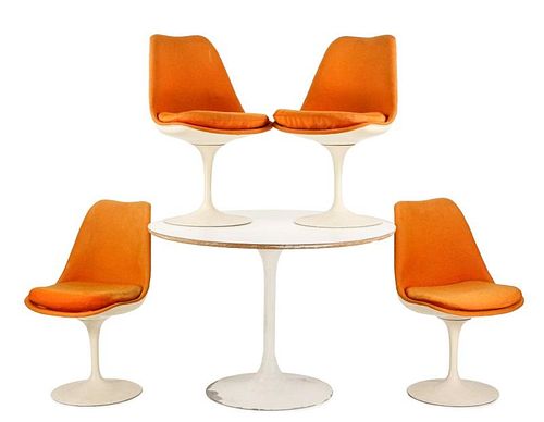 Eero Saarinen for Knoll Tulip Dining Set