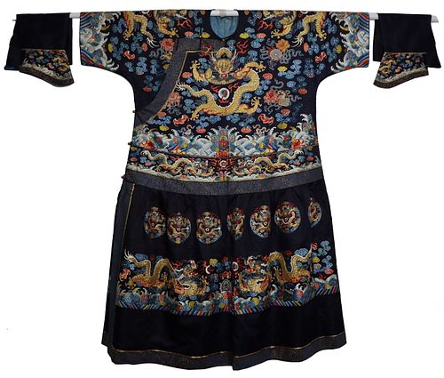 Chinese Silk Embroidered Robe,18/19th C