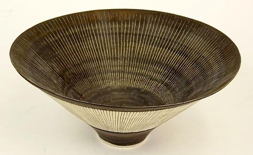 Lucie Rie, British  (1902 - 1995) Pottery Bowl.
