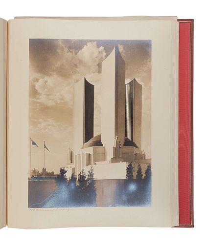 [CHICAGO WORLD'S FAIR -CENTURY OF PROGRESS]. Kaufman and Fabry Co., Photographers. A Century of Progress International Exposition Chicago 1933-1934. N