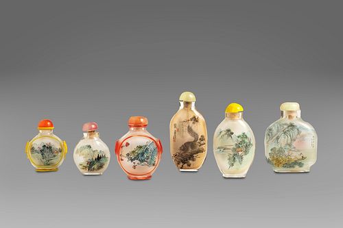 Lot of six hand-painted glass snuff bottles, 20th century China