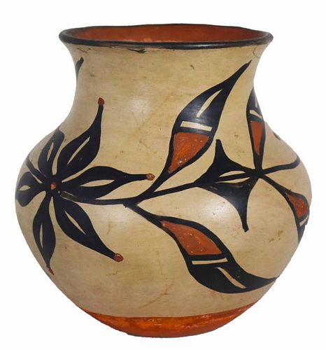Kewa (Santo Domingo) Polychrome Vase