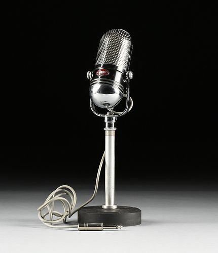 A VINTAGE JAPANESE OLSON M-102 PILL MICROPHONE ON STAND, 1950-1960,