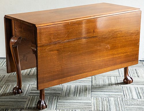 Chippendale style walnut drop-leaf table