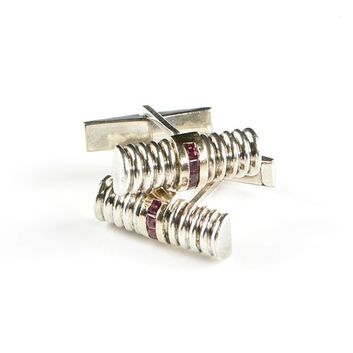 A PAIR OF TIFFANY & CO. 14K YELLOW GOLD, STERLING SILVER AND RUBY GENTLEMAN'S CUFFLINKS, MID/LATE 20TH CENTURY, 