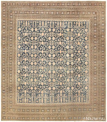 Antique Khotan carpet , East Turkestan ,  9 ft 7 in x 11 ft (2.92 m x 3.35 m)