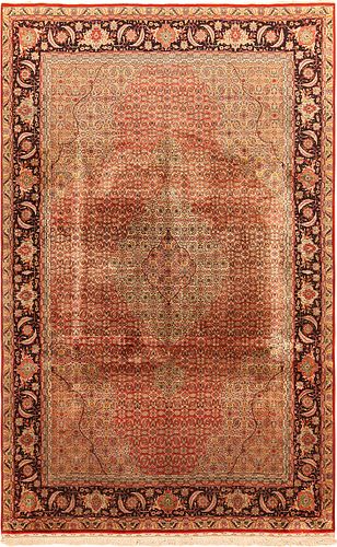 Vintage fine Persian Silk Tabriz , 6 ft 1 in x 9 ft 7 in ( 1.85 m x 2.92 m )