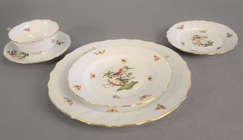 Forty piece Herend Rothschild Bird porcelain dinnerware set to include eight dinner plates, eight luncheon plates, eight cups, eight saucers, marked '