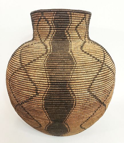 Large Apache Basketry Olla