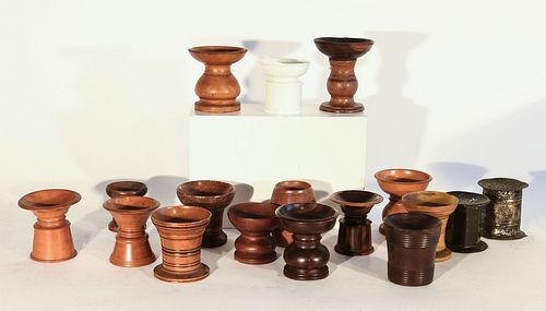 Collection of 17 Treen Sanders