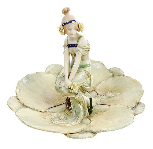 Ernst Wahliss Amphora Figural Centerpiece