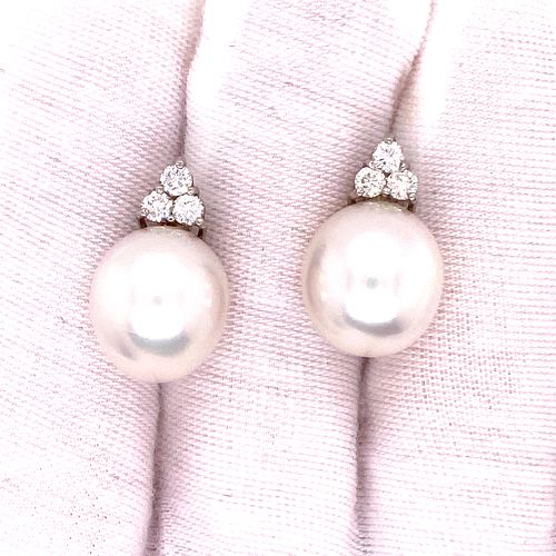 18k Diamond Pearl EarringsÊ