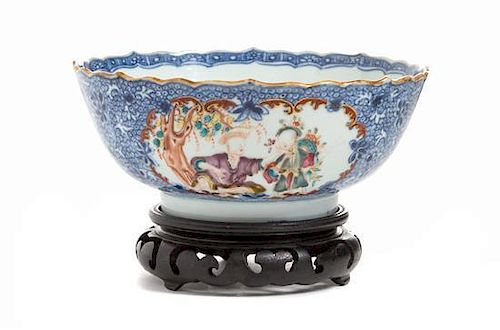 A Chinese Export Porcelain Bowl Diameter 6 3/4 inches.