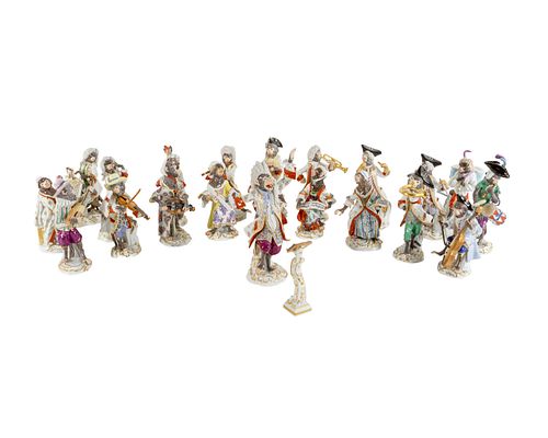 A Meissen Porcelain Twenty-Two-Piece Monkey Band