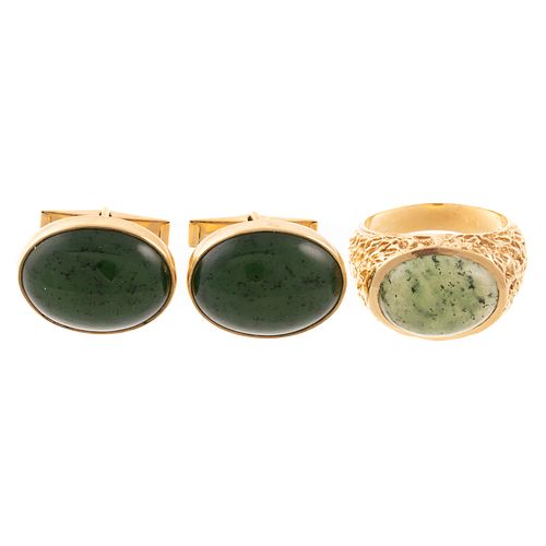 A Jade Ring & Pair of Jade Cufflinks in Gold