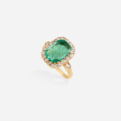 Antique Colombian emerald ring
