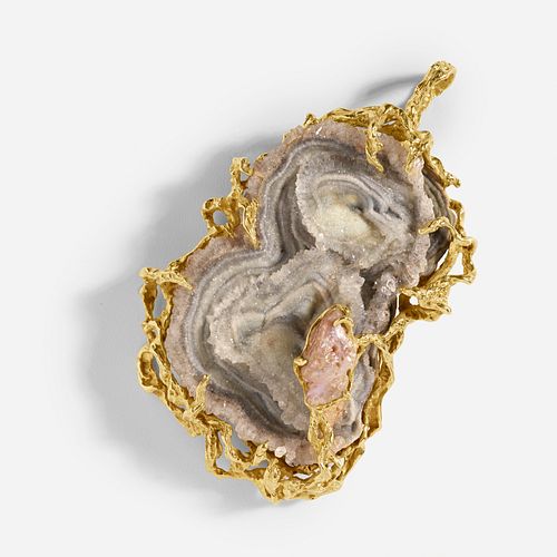 Arthur King, Chalcedony and pink freshwater pearl brooch pendant