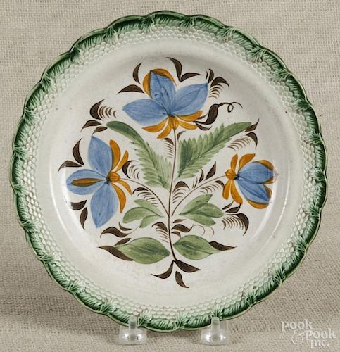 Pearlware plate, ca. 1820, with floral decoration, 8 3/4'' dia.