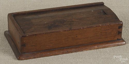 Pennsylvania poplar slide lid box, 19th c., 2 1/4'' h., 9 1/4'' w., 4 3/4'' d.