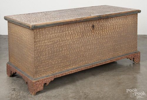 Pennsylvania painted pine blanket chest, ca. 1800, retaining its original sponge decoration