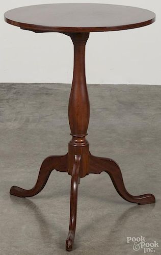 Mahogany candlestand, ca. 1800, with a line inlaid top, 28'' h., 20'' w.