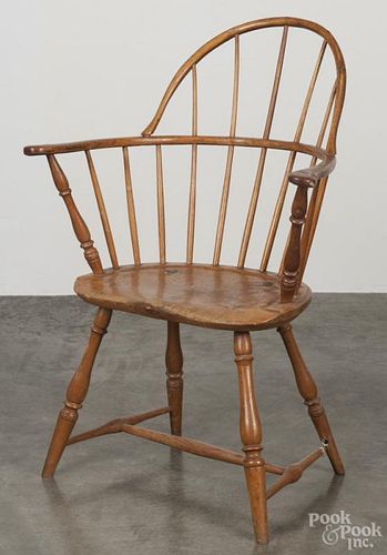 New England sackback Windsor chair, ca. 1800. Provenance: Estate of George Albicker, Utica, NY.